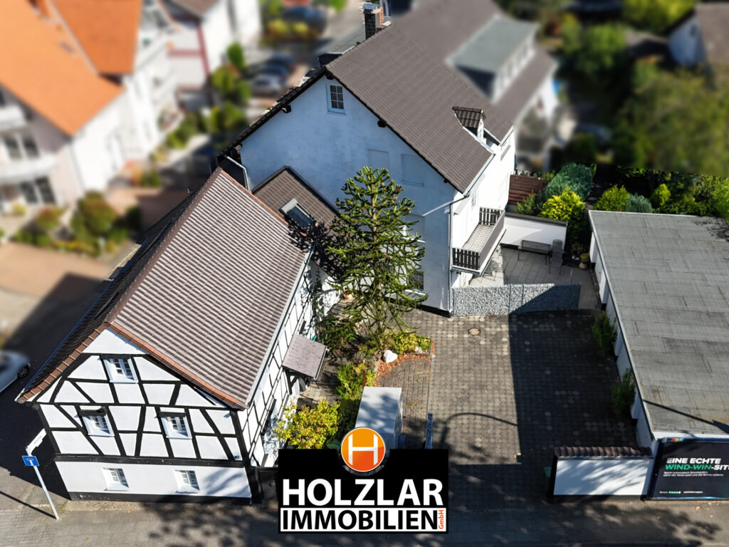 ÜBER 242 m² WOHNFLÄCHE ZUM ATTRAKTIVEN PREIS - 2 EINHEITEN BEZUGSFERTIG IN BONN HOLTORF — Bonn / Niederholtorf