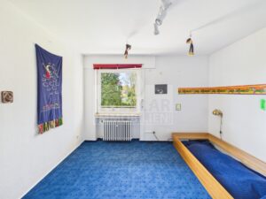 Schlafzimmer 2 OG