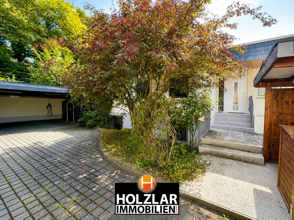 ZUKUNFTSSICHER WOHNEN - MODERNISIERTER BUNGALOW MIT PV-ANLAGE, WALLBOX & EINLIEGERWOHNUNG — Bonn / Bechlinghoven
